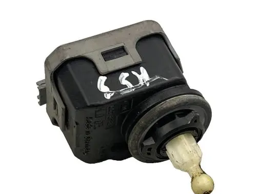 Headlight level adjustment motor