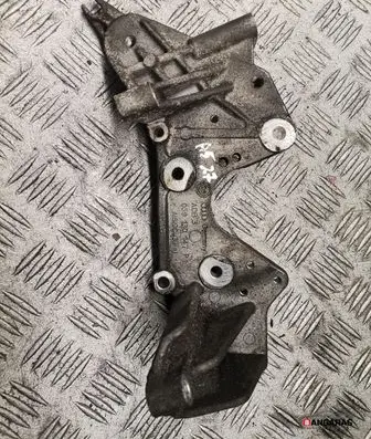 Audi A5 8T 8F Fuel pump bracket 059130147P
