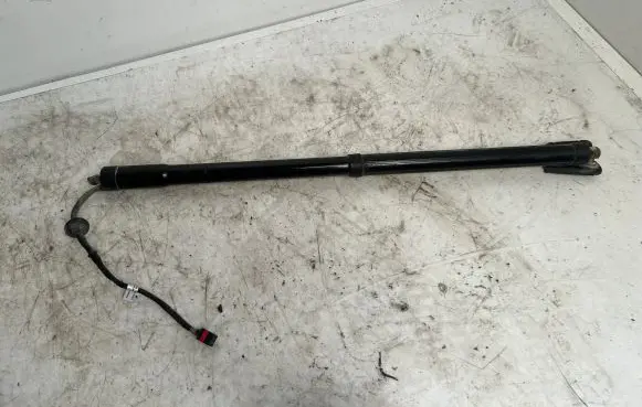 Volvo XC60 Tailgate strut 