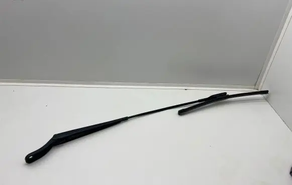 Citroen C3 Aircross Front wiper blade arm 39079980