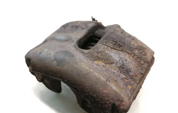 Volkswagen Touran I Front brake caliper