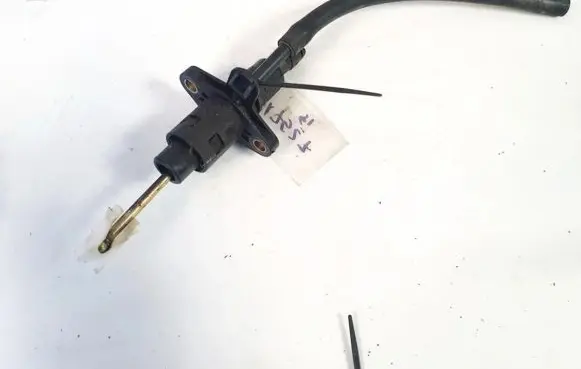 Audi A2 Clutch master cylinder 8z1721388
