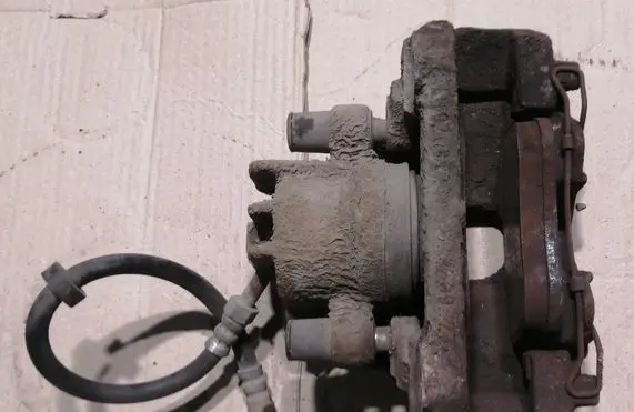 Volvo S60 Front brake caliper