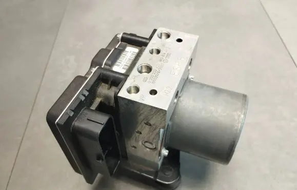 Audi A5 Sportback 8TA ABS Pump 8K0907379CP 000540021