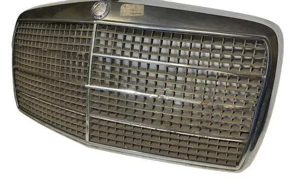 Mercedes-Benz COMPAKT W115 Front grill 1158882285 SP1392