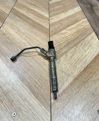 Mercedes-Benz E W211 Fuel injector a6130700987