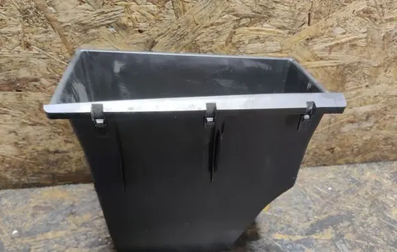 Mazda 3 II Glove box BBM465161