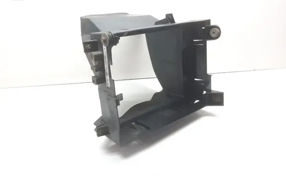 Radiator mount bracket