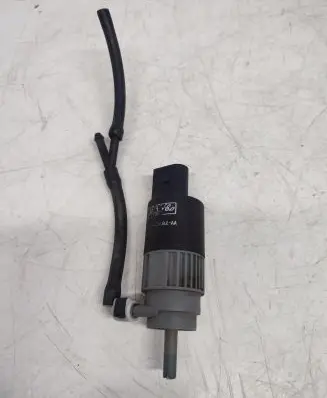 Ford Focus Headlight washer pump BV6113K082