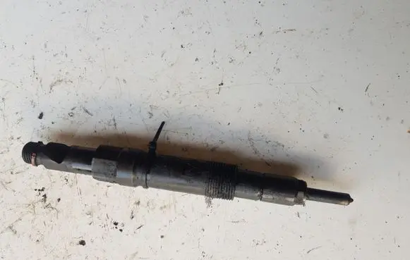 Ford Mondeo Mk III Fuel injector 000346