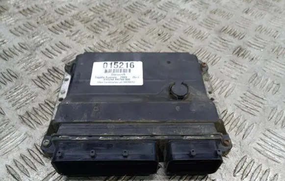 Toyota Avensis T270 Other control units/modules 89661-05D22