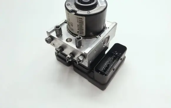 Toyota Yaris ABS Pump 445100D110 06210212114