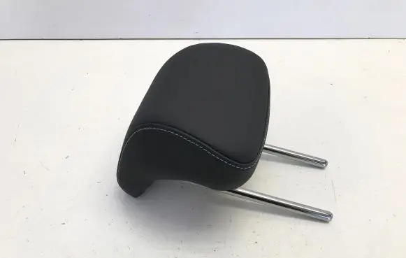 Hyundai i20 (BC3 BI3) Rear seat headrest 