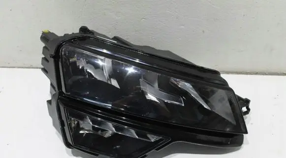 Skoda Karoq Headlight/headlamp