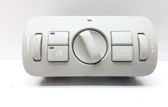 Volvo V70 Light switch 30739423