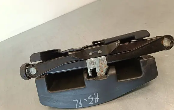 Audi A5 Sportback 8TA Lift Jack 8K9813685 BBP173101