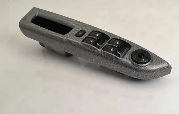 Hyundai Getz Electric window control switch 935701C110