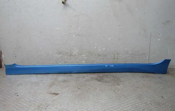 Nissan Leaf II (ZE1) Side skirt front trim 768515SH3A