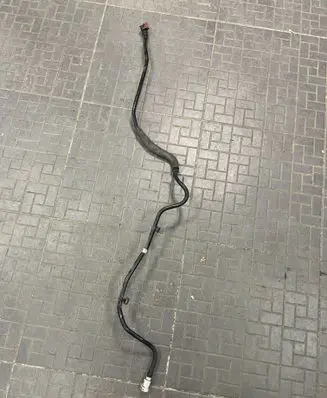 Jeep Cherokee Fuel line pipe 