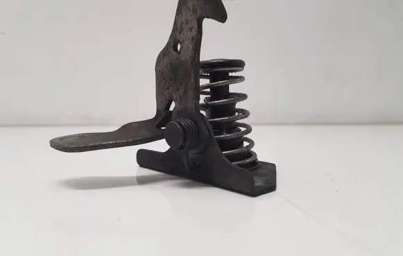 BMW 1 E81 E87 Engine bonnet (hood) release handle 51237071124