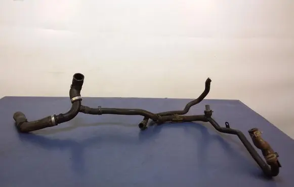Volkswagen Jetta VI Engine coolant pipe/hose 3C0121087A