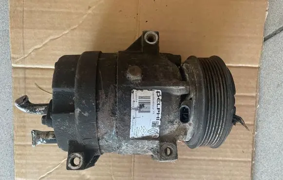 Renault Master II Air conditioning (A/C) compressor (pump) 8200678510