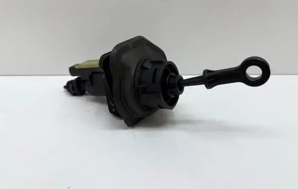 Clutch slave cylinder