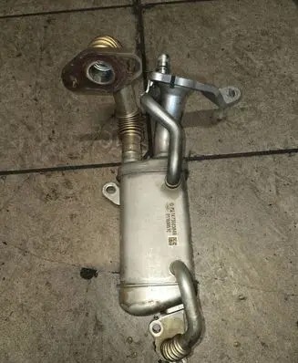 Renault Kadjar EGR valve cooler 147350364R 21150051C