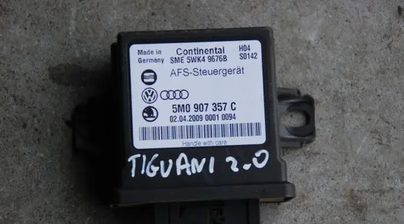 Volkswagen Golf VI Light module LCM 5M0907357C