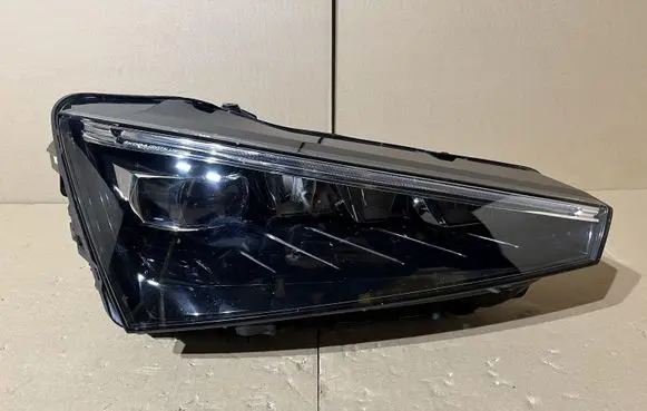 Skoda Scala Headlight/headlamp 657941016A