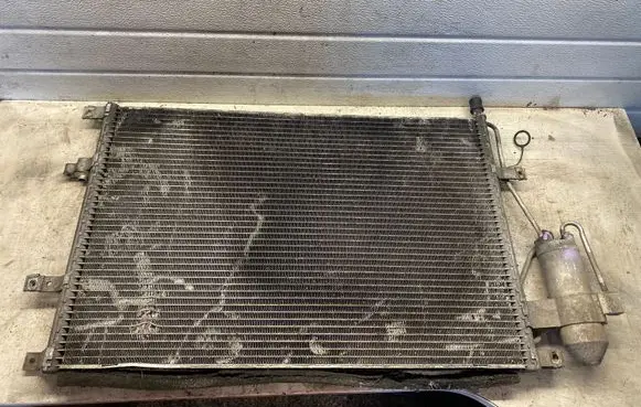 Volvo V70 A/C cooling radiator (condenser) 31101053