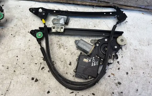 Volkswagen Sharan Rear door window regulator with motor 05075511