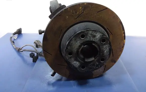 Porsche Panamera (970) Front wheel hub spindle knuckle 97033161102