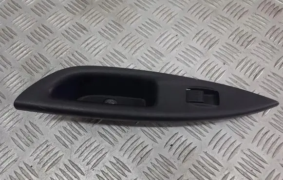 Mazda 6 Electric window control switch GJ6A-685L6