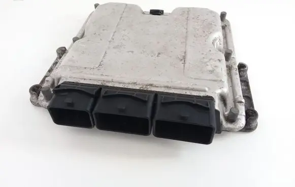 Renault Laguna II Engine control unit/module 0281010556 8200153946 8200095416