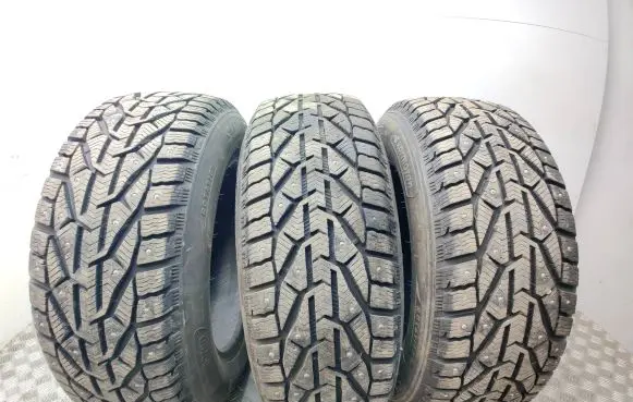 Toyota RAV 4 (XA30) R17 winter/snow tires with studs 