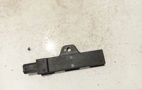 BMW 4 F32 F33 Antenna control unit 6520922083102 6520-9220831-02