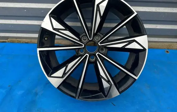 MG HS R19 alloy rim 11152810