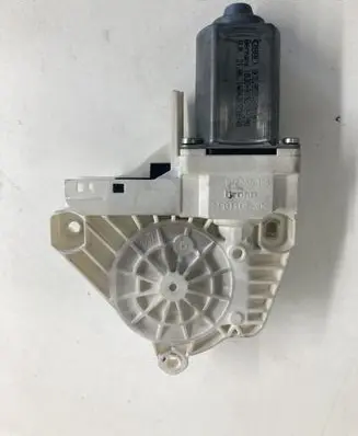 Seat Alhambra (Mk2) Front door window regulator motor 8K0959801B
