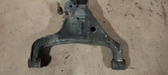 Mercedes-Benz X-class W470 Front lower control arm/wishbone 300n17026