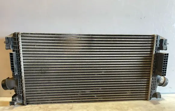 Opel Astra J Intercooler radiator 13267647
