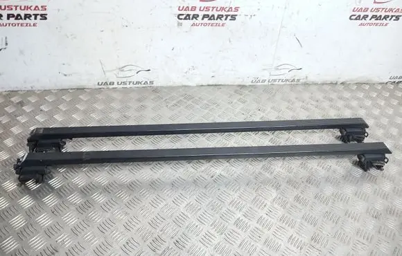 Toyota RAV 4 (XA20) Roof transverse bars on the 