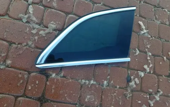 Opel Insignia A Rear windscreen/windshield window 12TYS