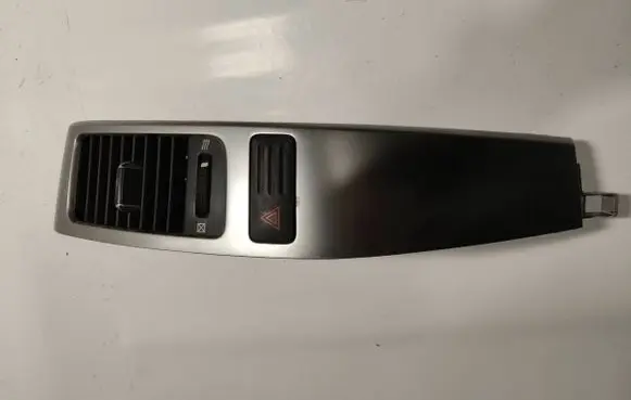 Toyota Land Cruiser (J120) Dash center air vent grill 6556430040 6554740010