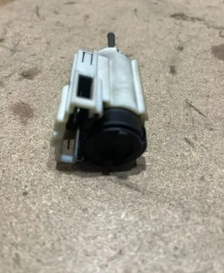 Audi A4 S4 B6 8E 8H Brake pedal sensor switch 8E0927189B 19322005