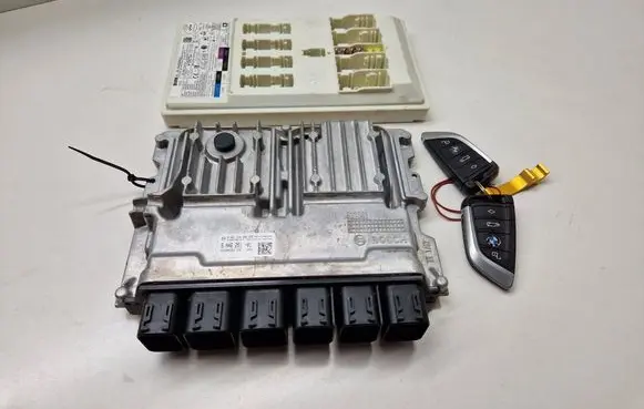 BMW 3 G20 G21 Engine ECU kit and lock set 5A46251 5A43DE8