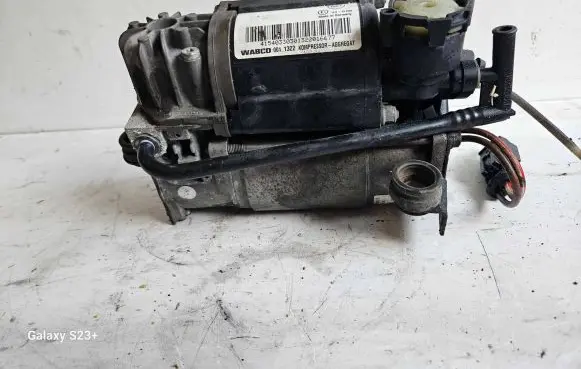 Mercedes-Benz E W211 Air suspension compressor/pump 4430200171 26071594 5021914134A