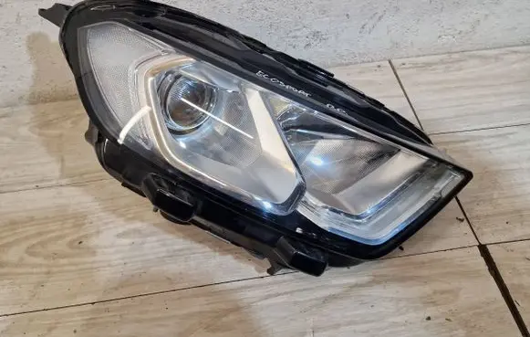 Ford Ecosport Headlight/headlamp GN15-13W029-JE
