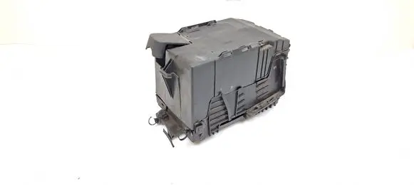 Battery box tray
