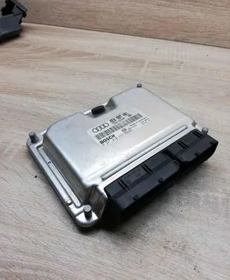 Audi A4 S4 B6 8E 8H Engine control unit/module ECU 8E0907401 0281010492